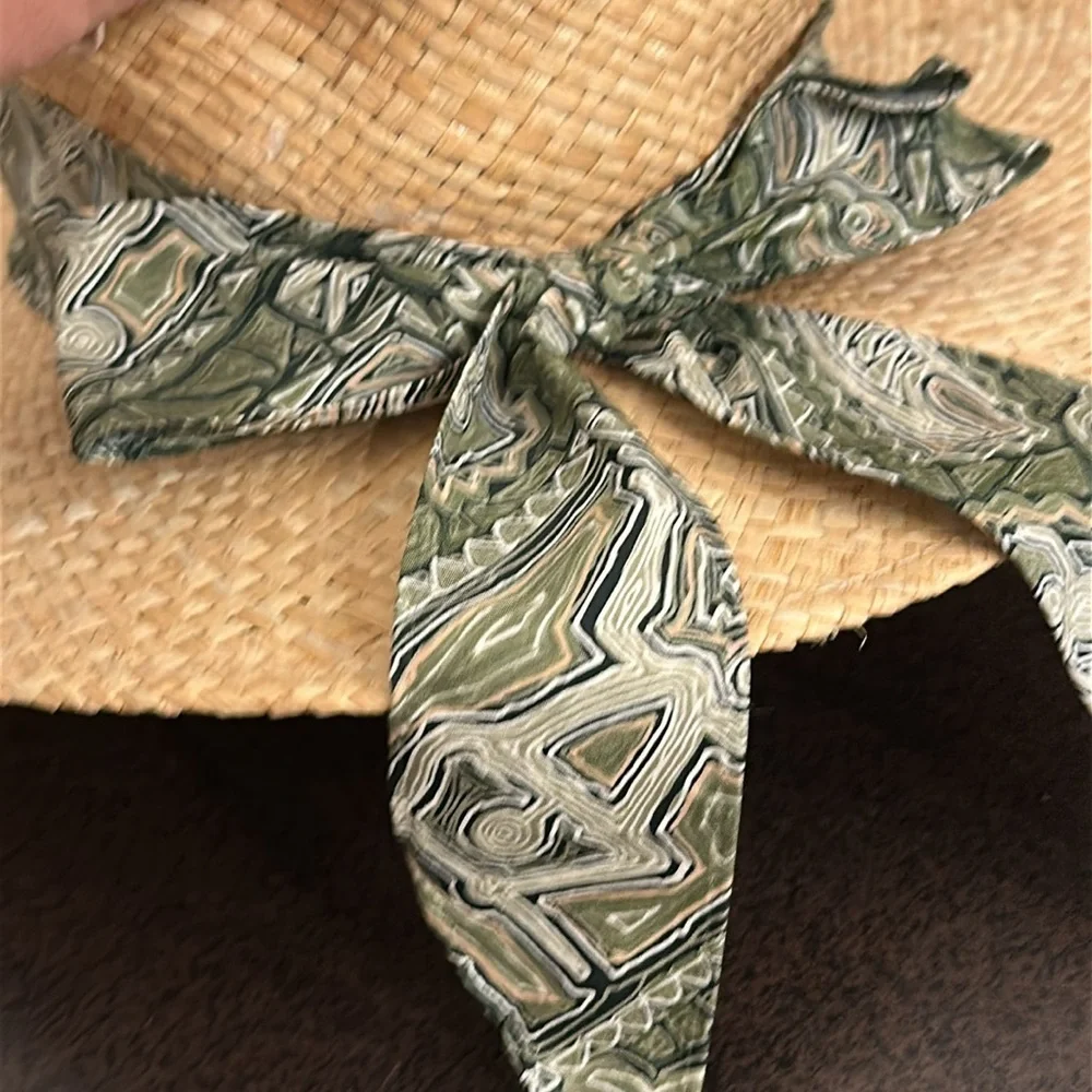 Hawaiian Headwear Straw Hat with Green Print Band & Bow